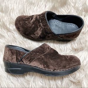 Brown velvet Dansko clogs size 37 (6.5-7)